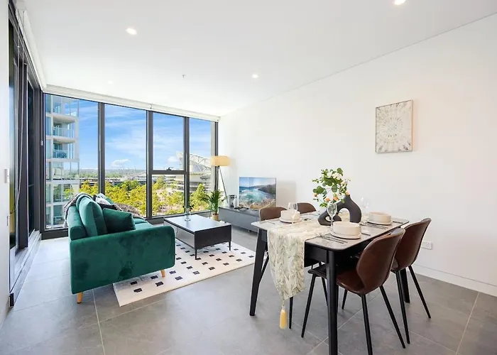 Lidcombe Apt Near Olympic Park Train