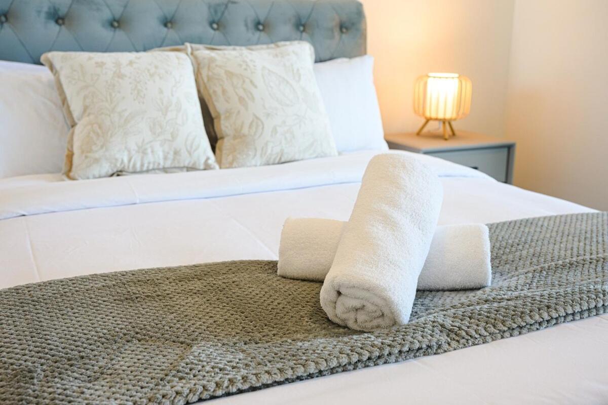 Lidcombe Near Olympic Park Train Apartment *